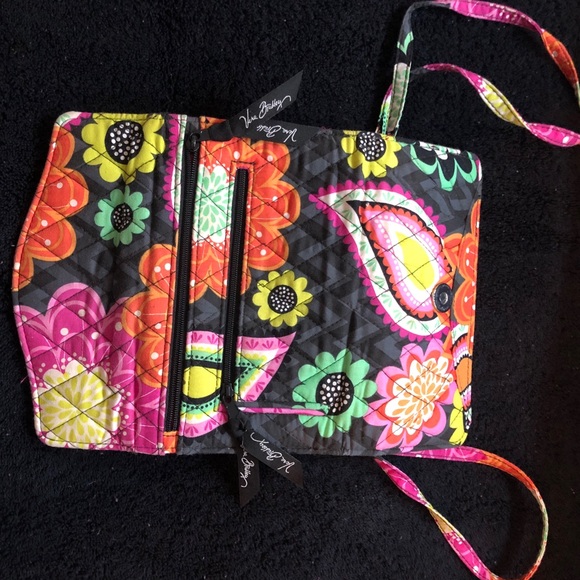 Vera Bradley wallet/ cross body purse - Picture 5 of 5